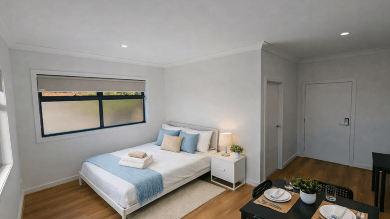 Furnished room with ensuite in a flatshare