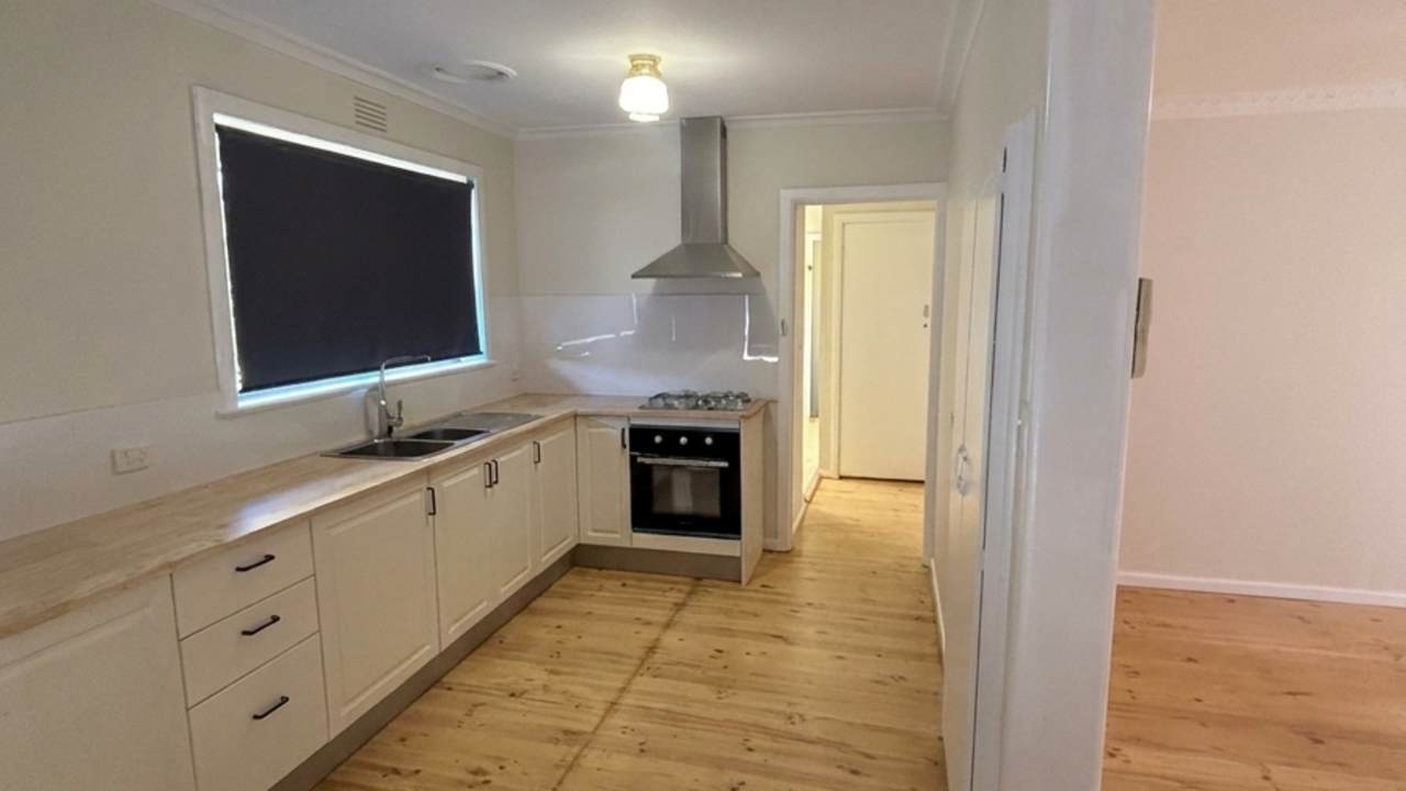Whole property with 3 rooms for rent