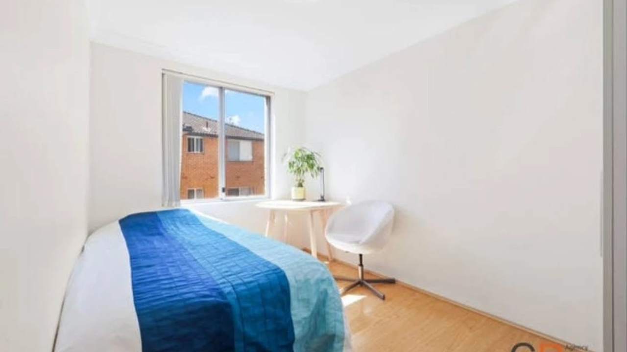 Whole property with 2 rooms for rent