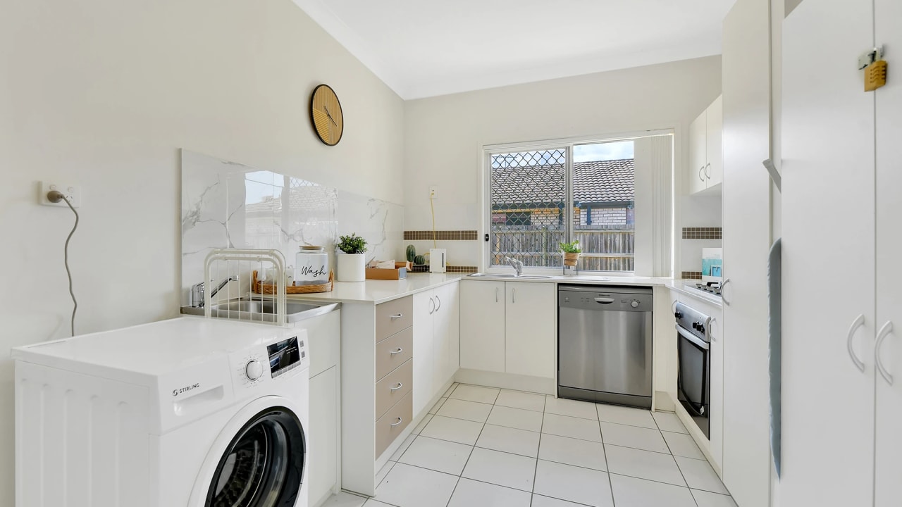 Furnished room with own bathroom