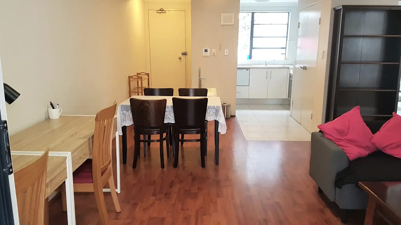 Furnished room in a flatshare