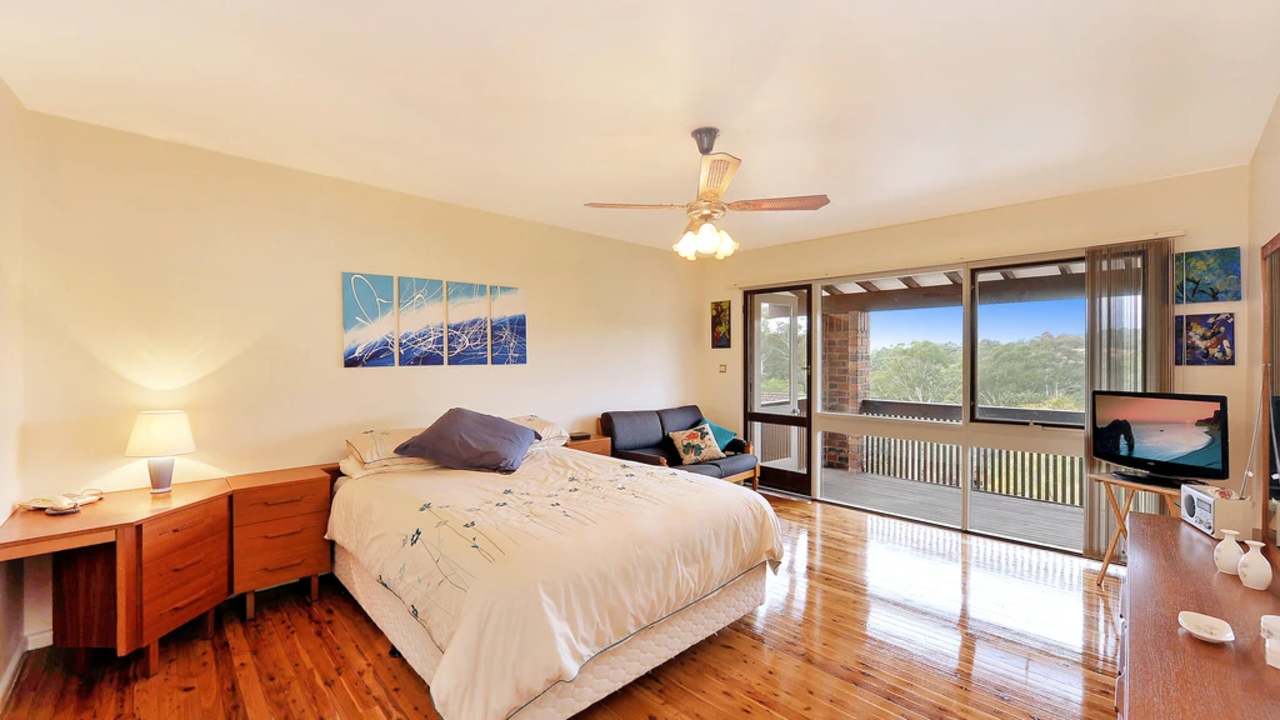 Furnished room with ensuite in a share house