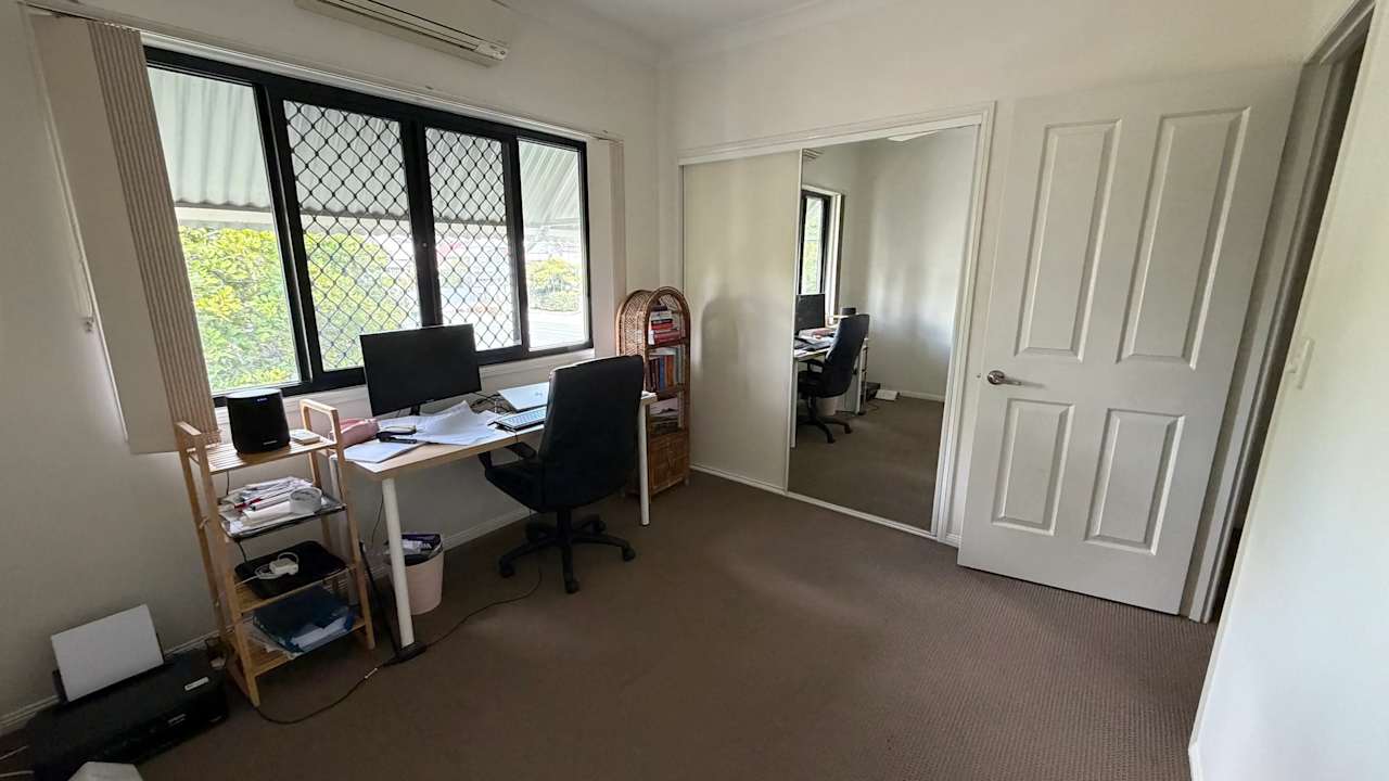Unfurnished room in a share house