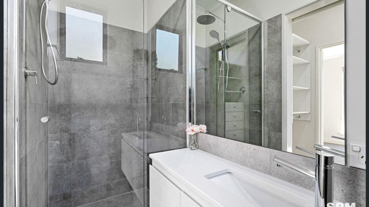 Unfurnished room with own bathroom