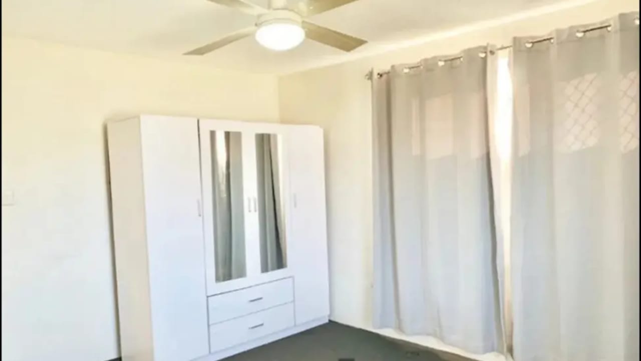 Unfurnished room in a flatshare