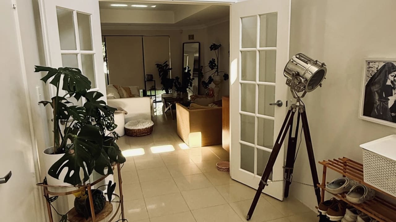 Room in a share house