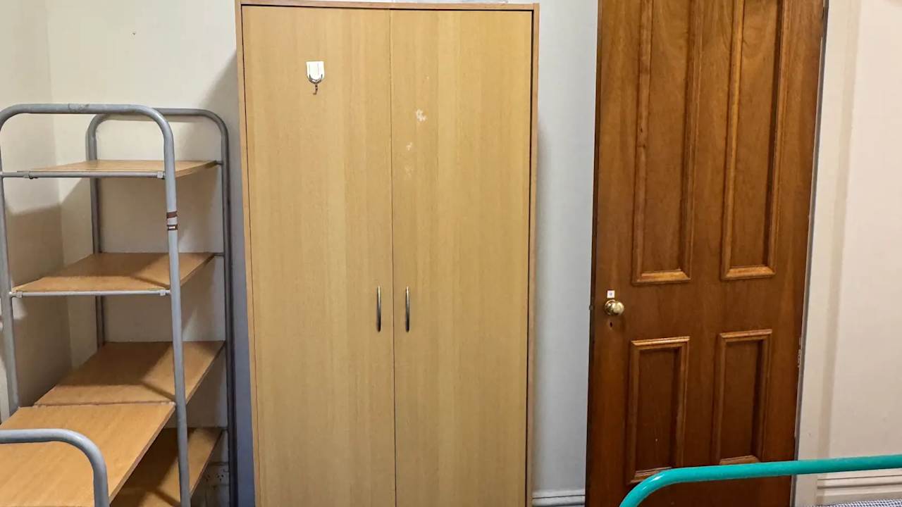 Furnished room in a share house