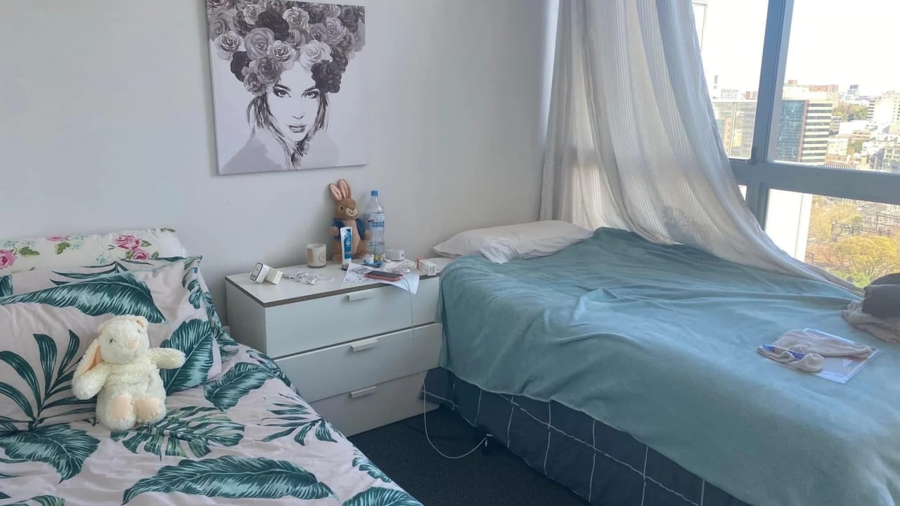 Furnished room in a flatshare