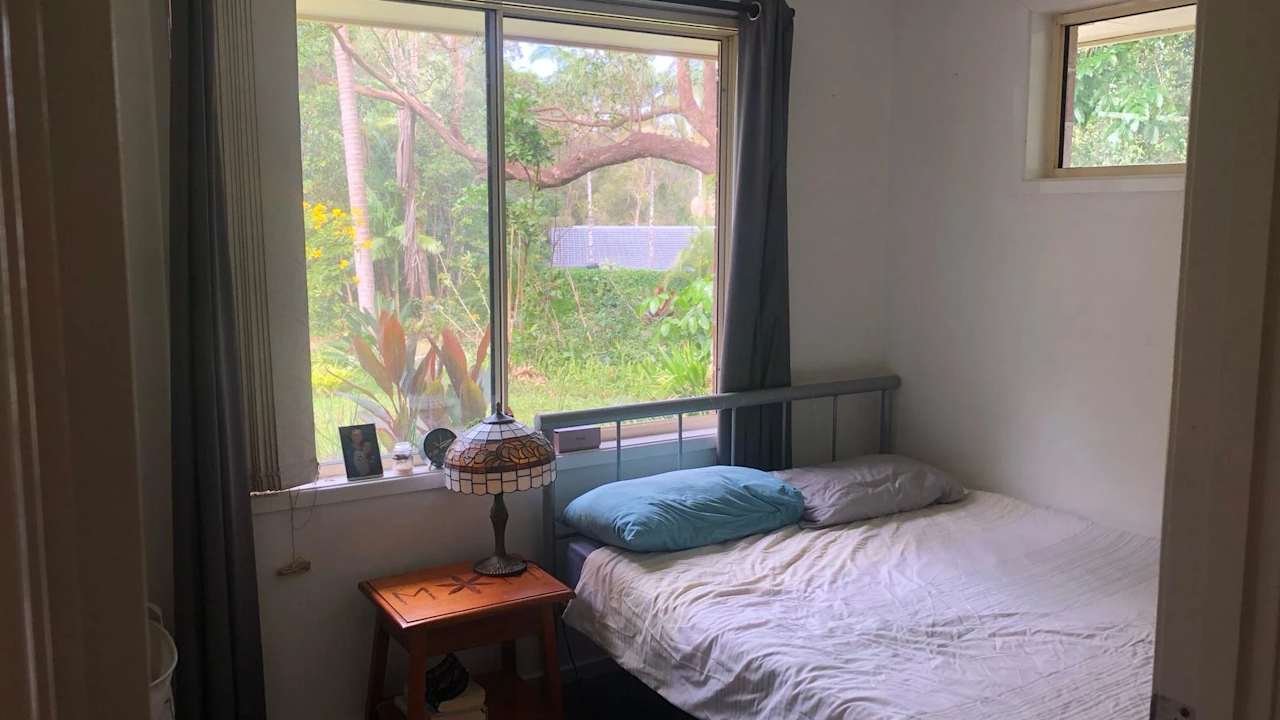 Room in a share house