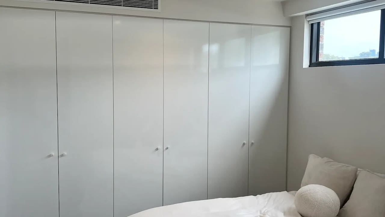 Furnished room with ensuite in a flatshare