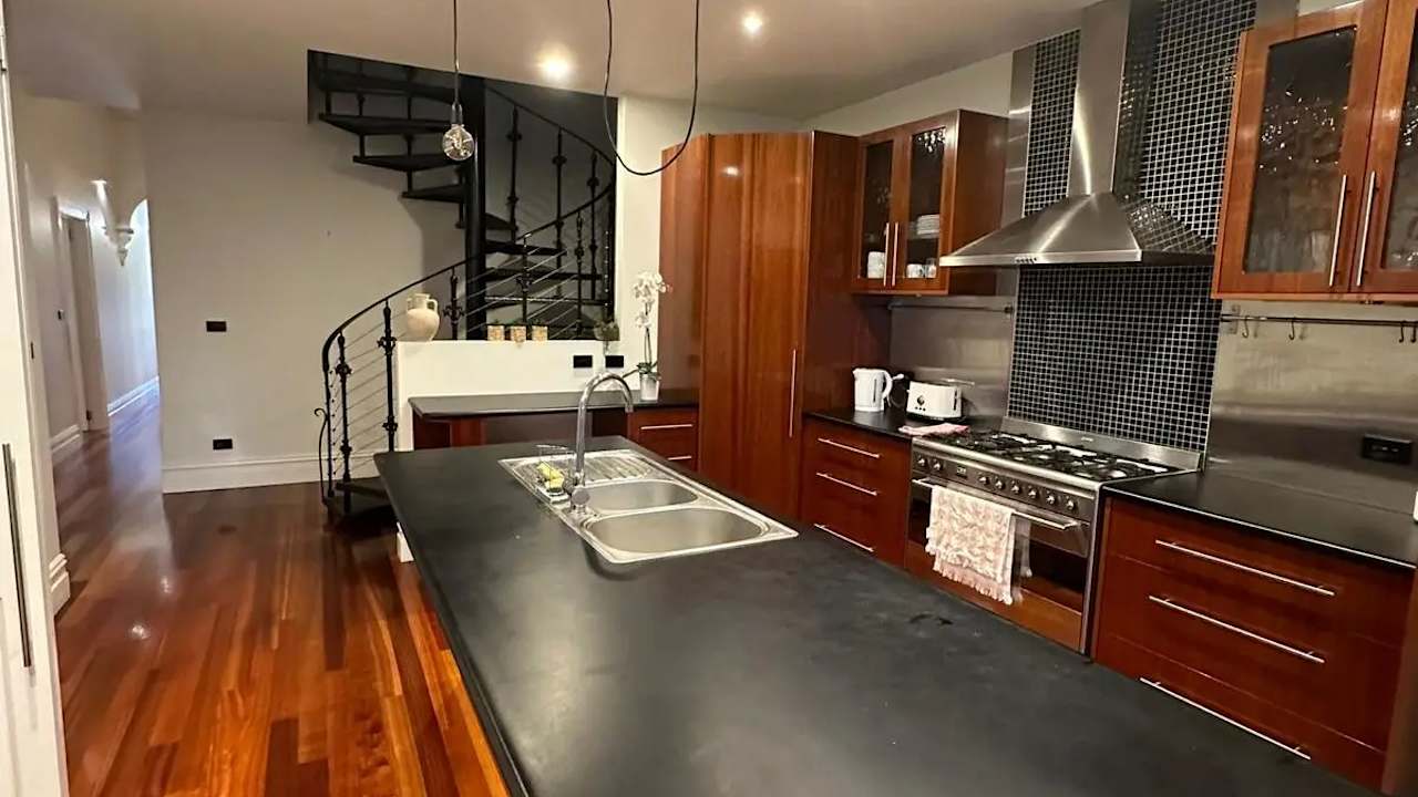 Furnished room in a share house