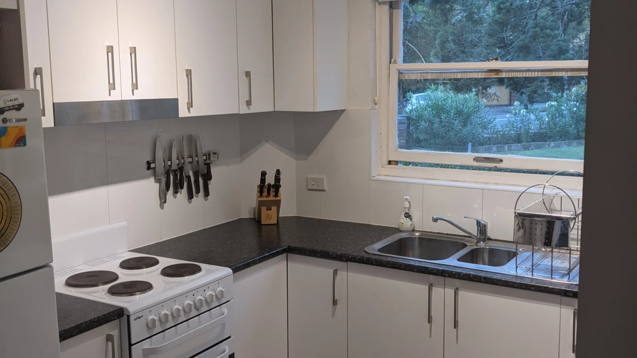 Unfurnished room in a flatshare