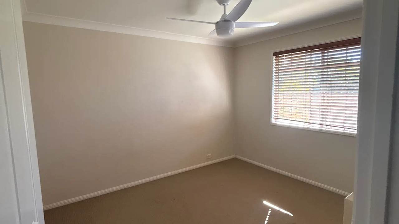 Unfurnished room in a flatshare