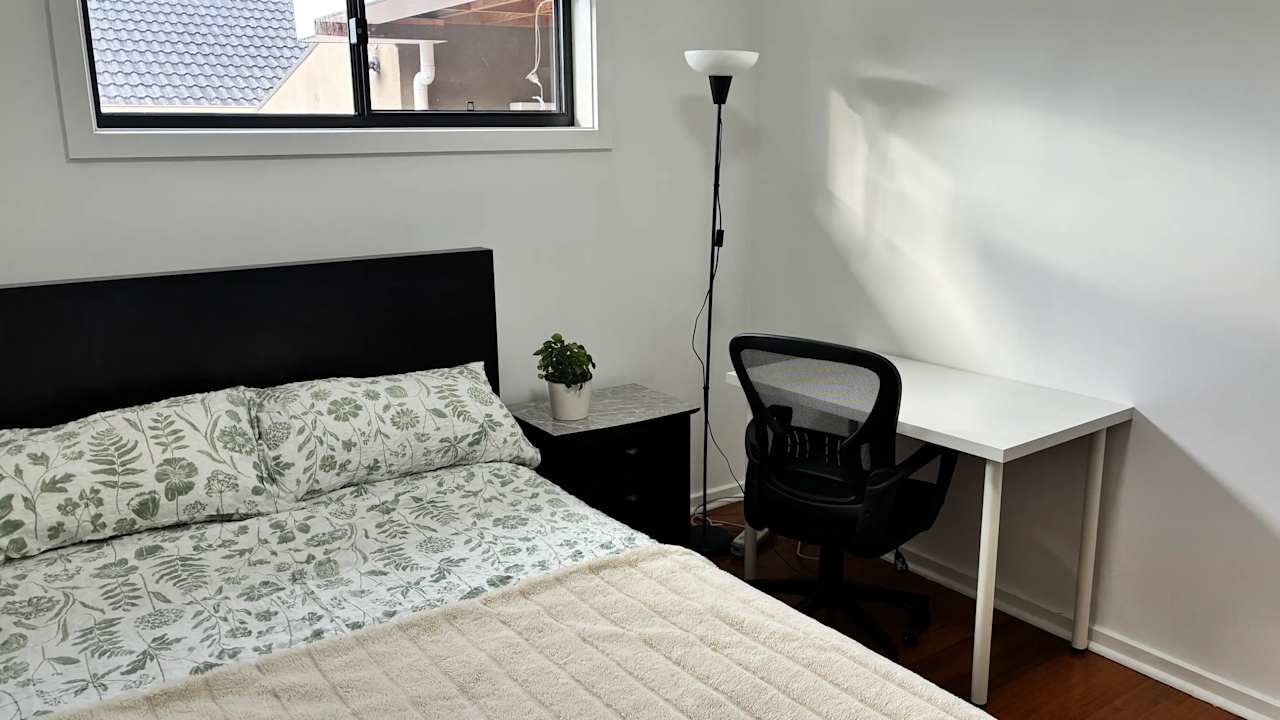 Whole property with 3 rooms for rent
