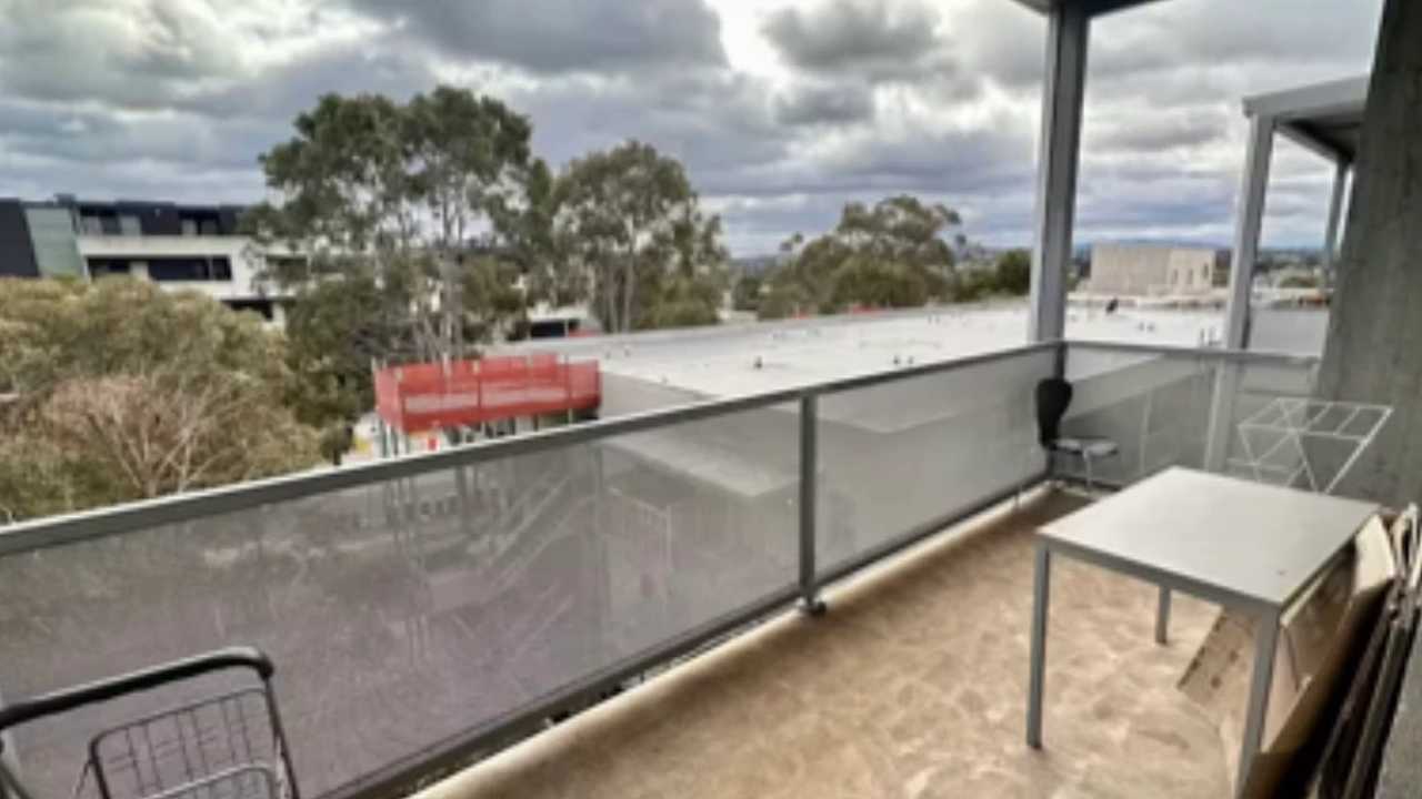 Furnished room with ensuite in a share house