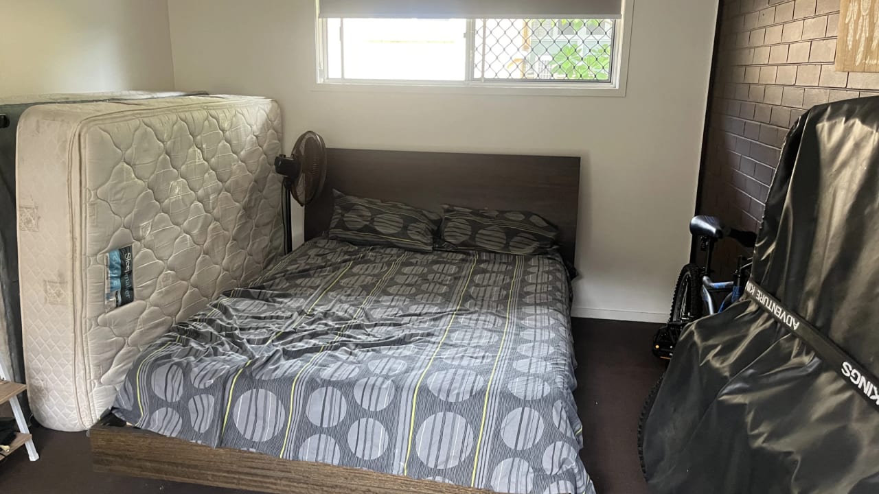 Furnished room with own bathroom