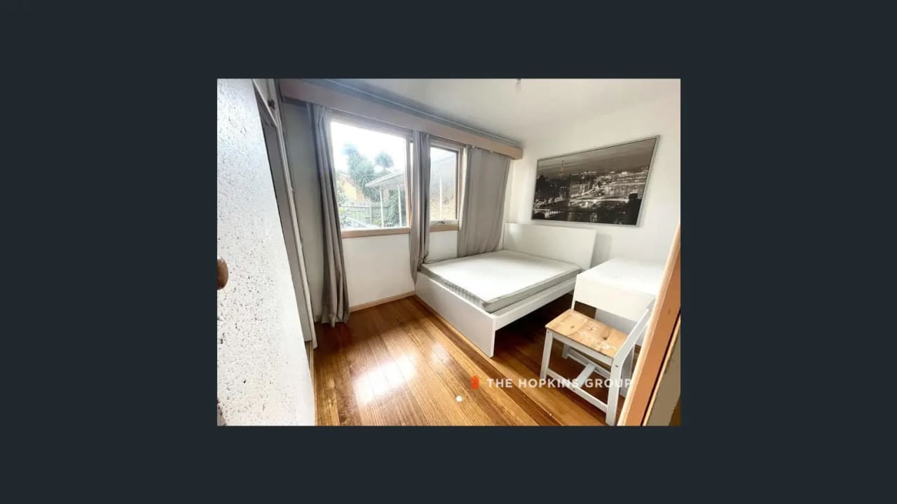 Furnished room in a share house