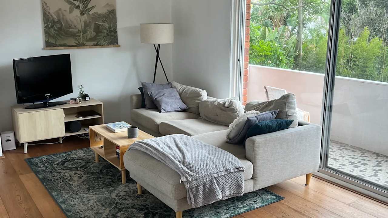 Furnished room in a flatshare