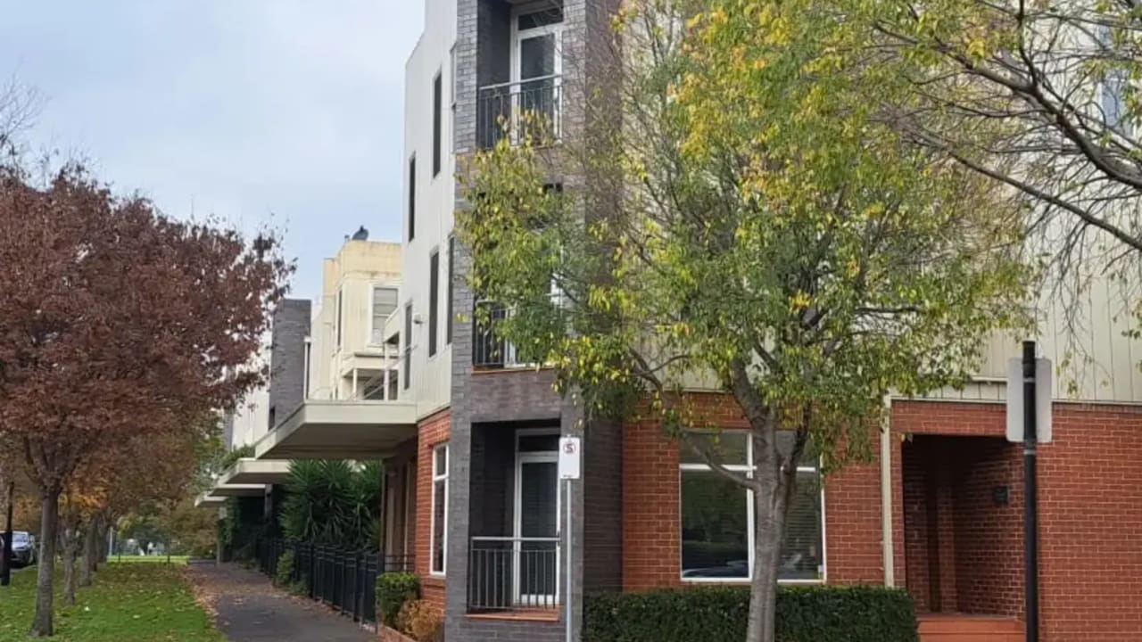 Unfurnished room in a share house