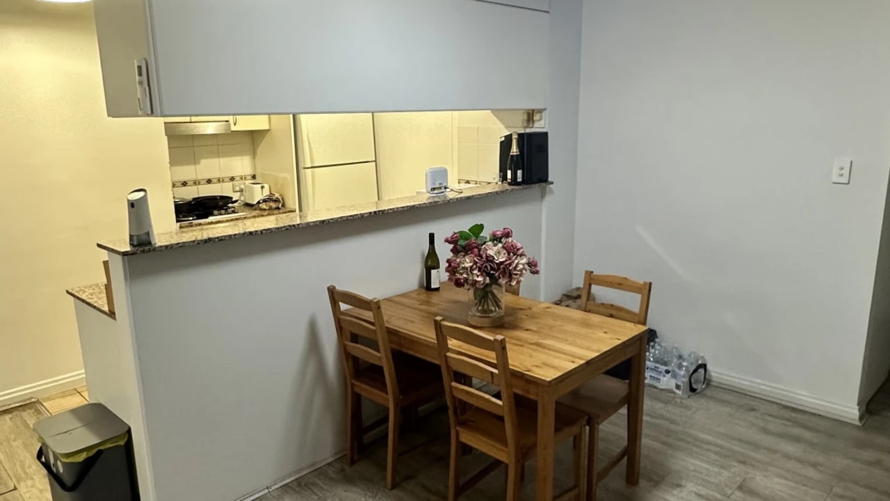 Furnished room in a flatshare