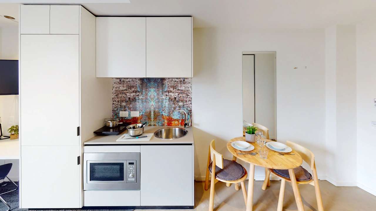 Furnished room studio flat for rent