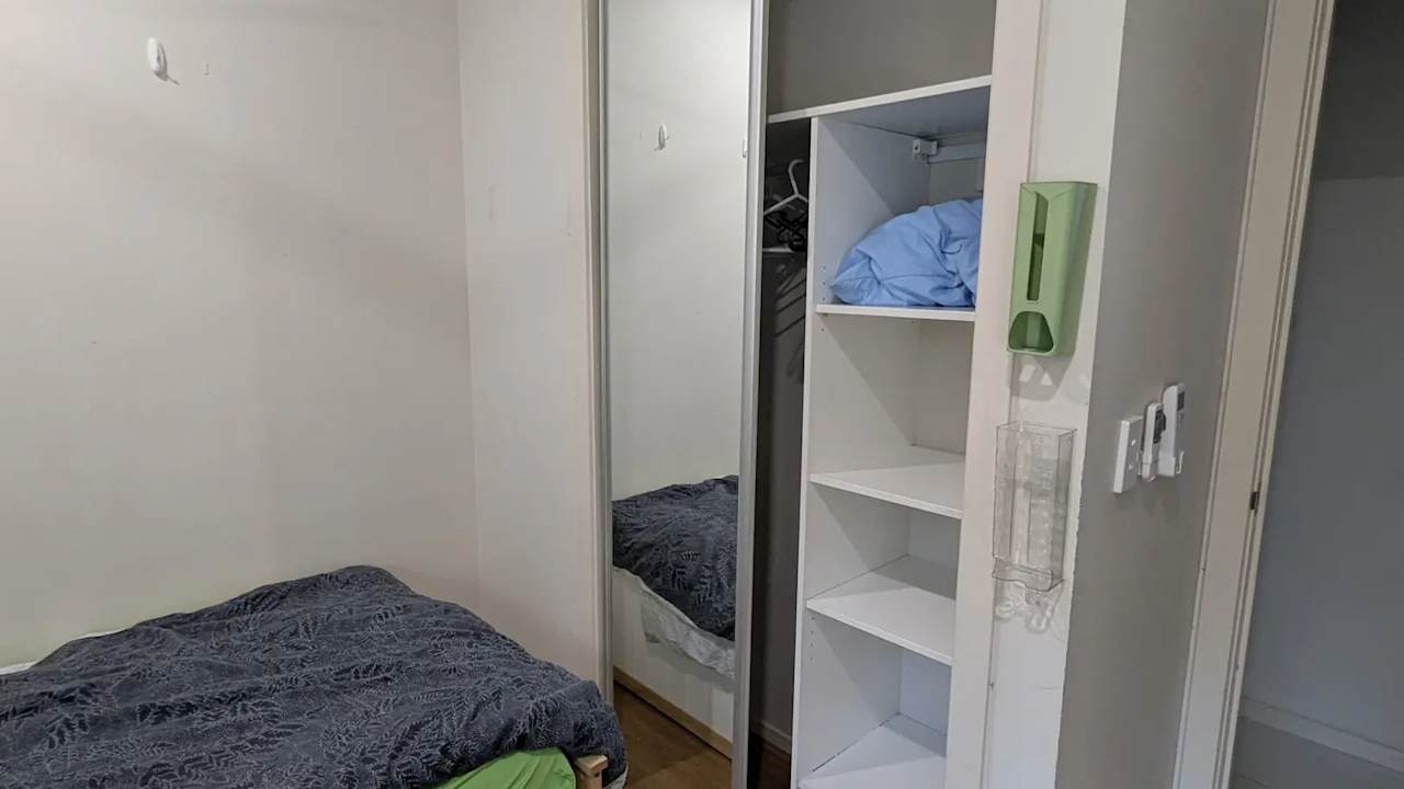 Furnished room in a flatshare