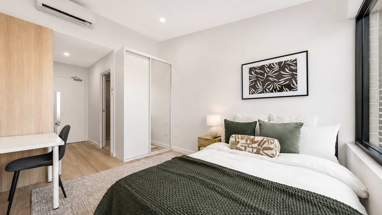 Room studio flat for rent