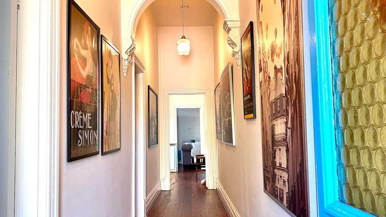 Furnished room in a share house