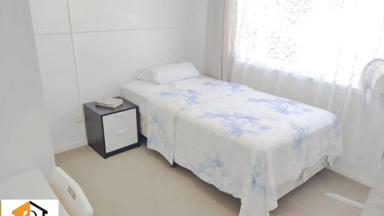 Furnished room in a share house