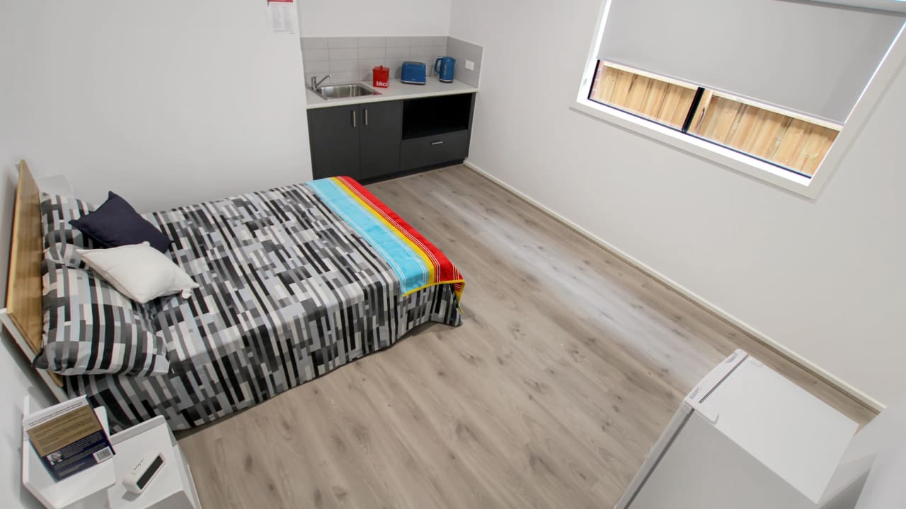 Furnished room with own bathroom