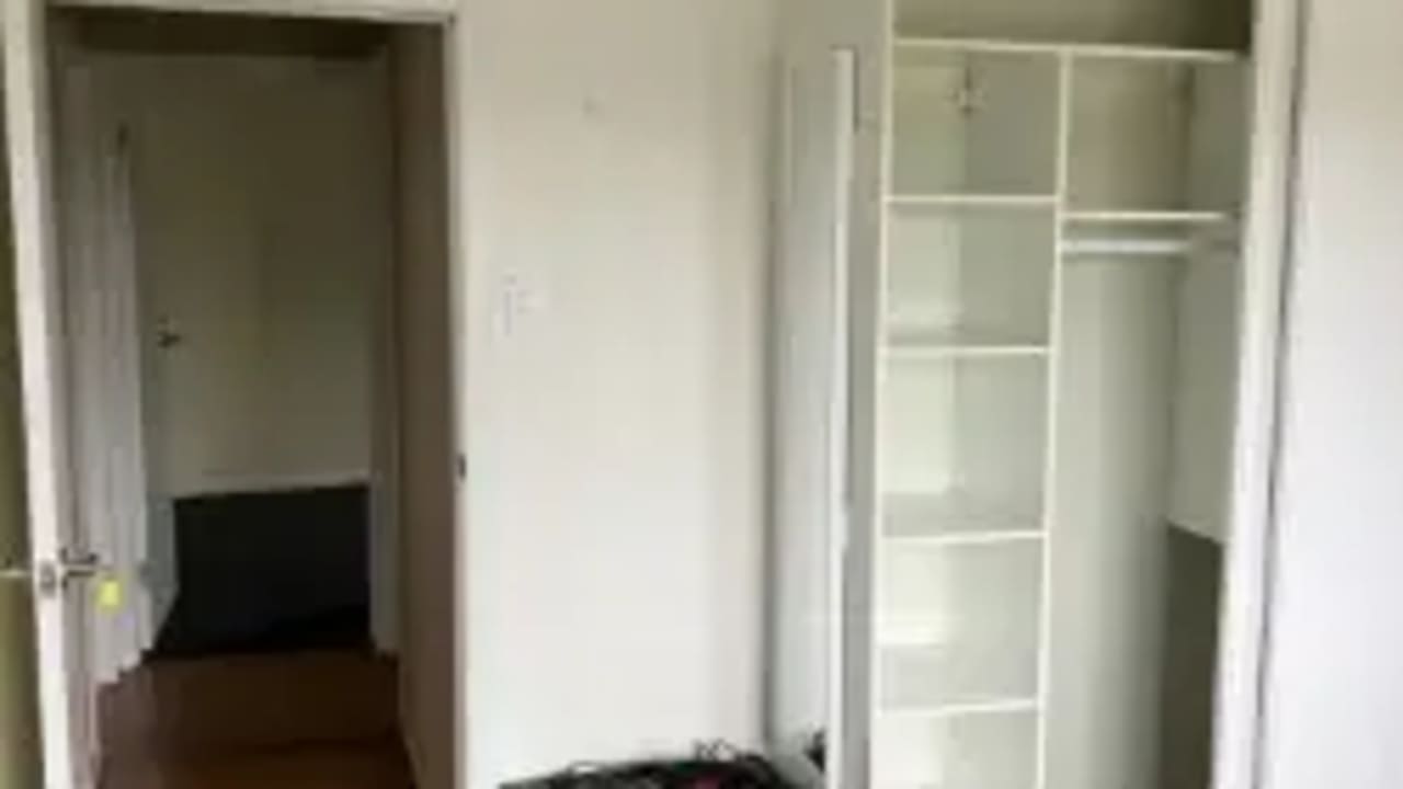 Room in a share house