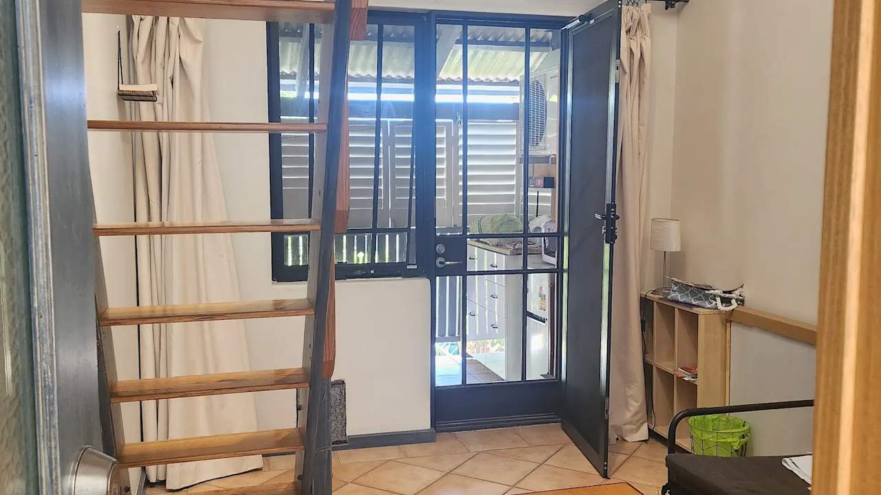 Furnished room with own bathroom