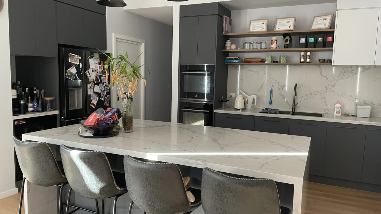 Furnished room with ensuite in a share house