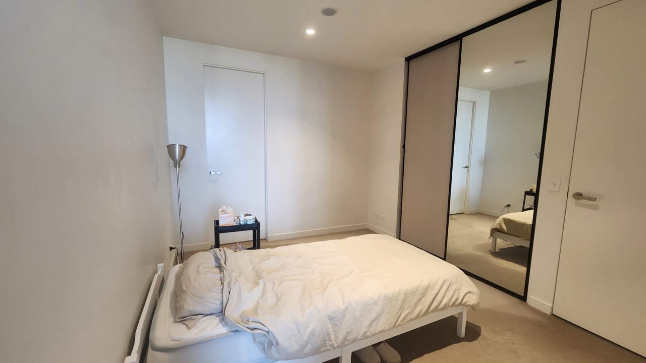 Furnished room with ensuite in a flatshare