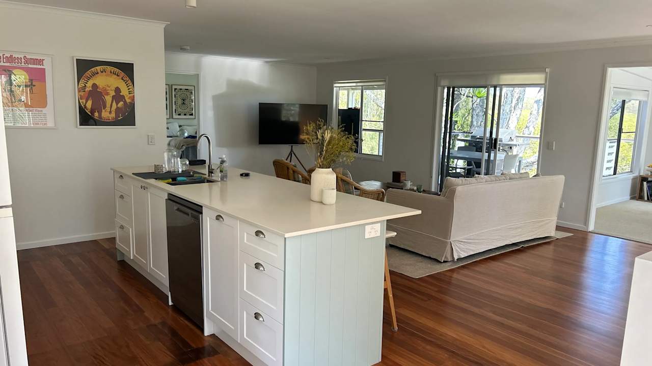 Furnished room with own bathroom