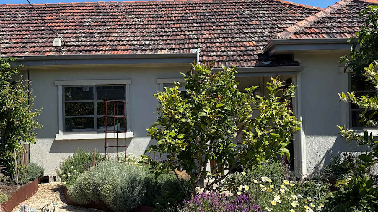 Unfurnished room in a share house