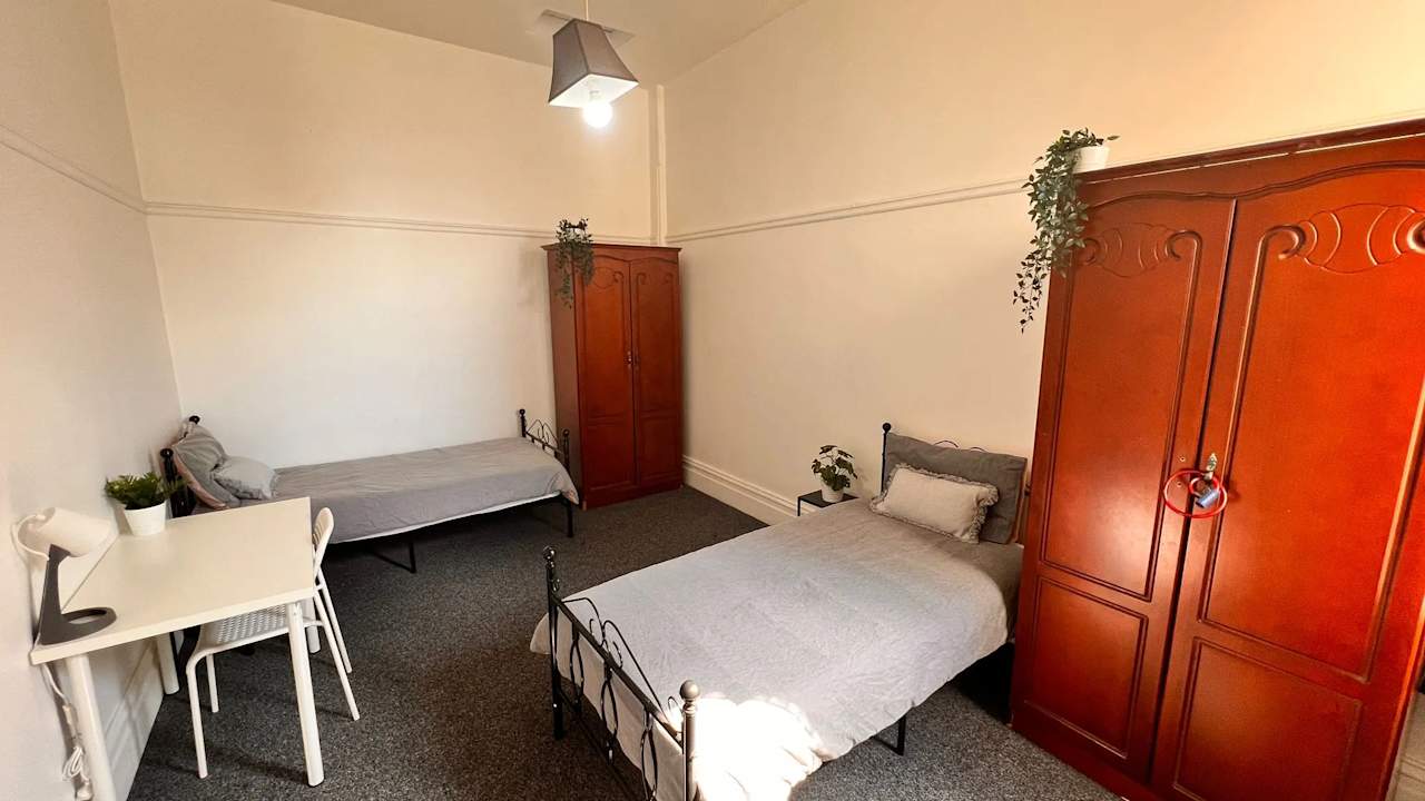 Furnished room in a share house