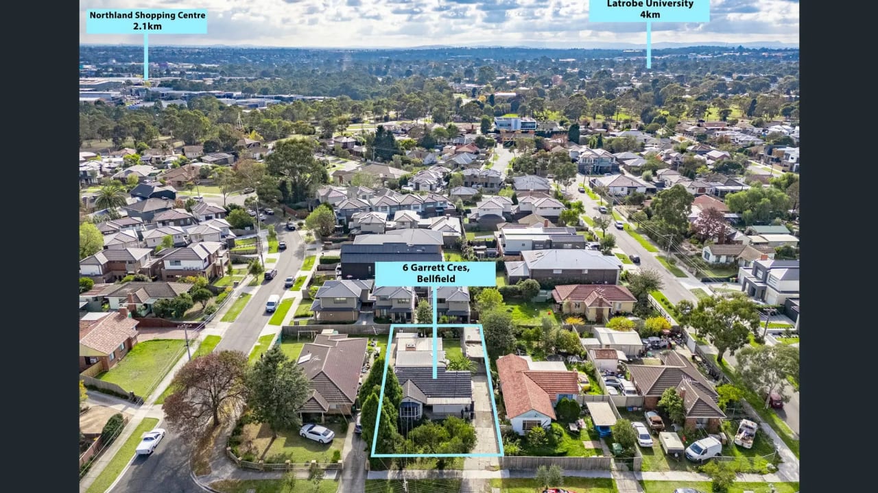 Furnished room in a share house