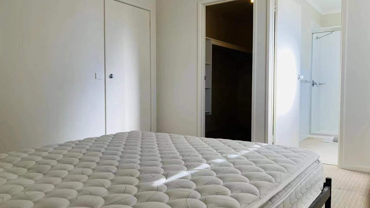 Room with ensuite in a share house