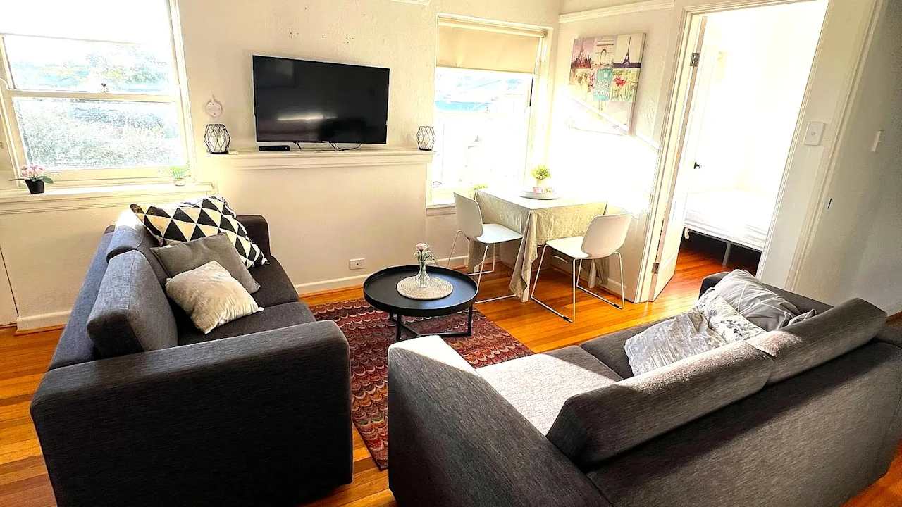 Whole property with 3 rooms for rent