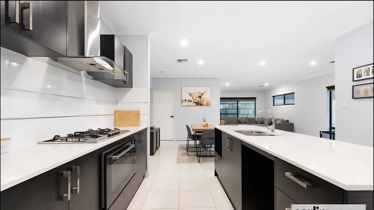 Room in a share house