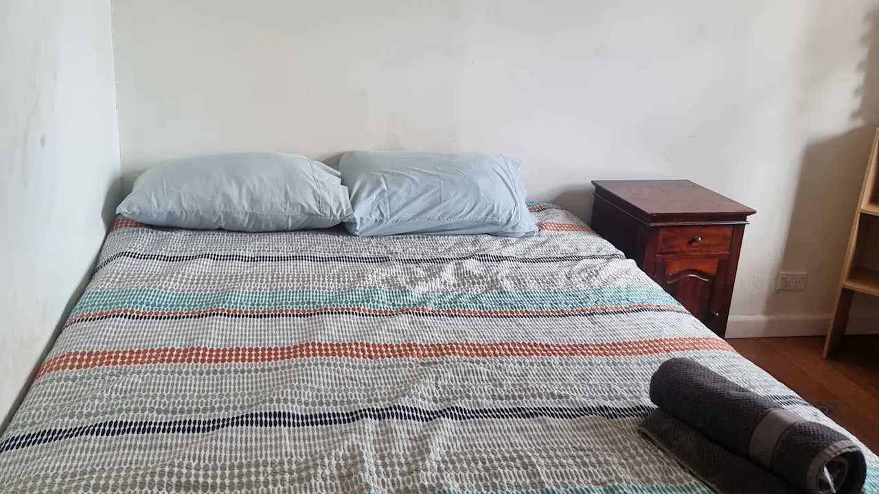 Room in a share house