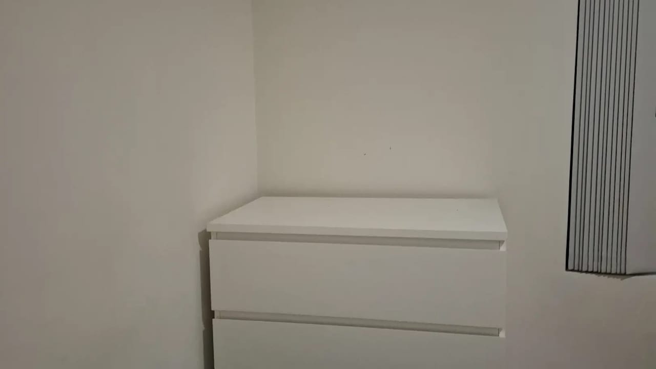 Furnished room in a share house