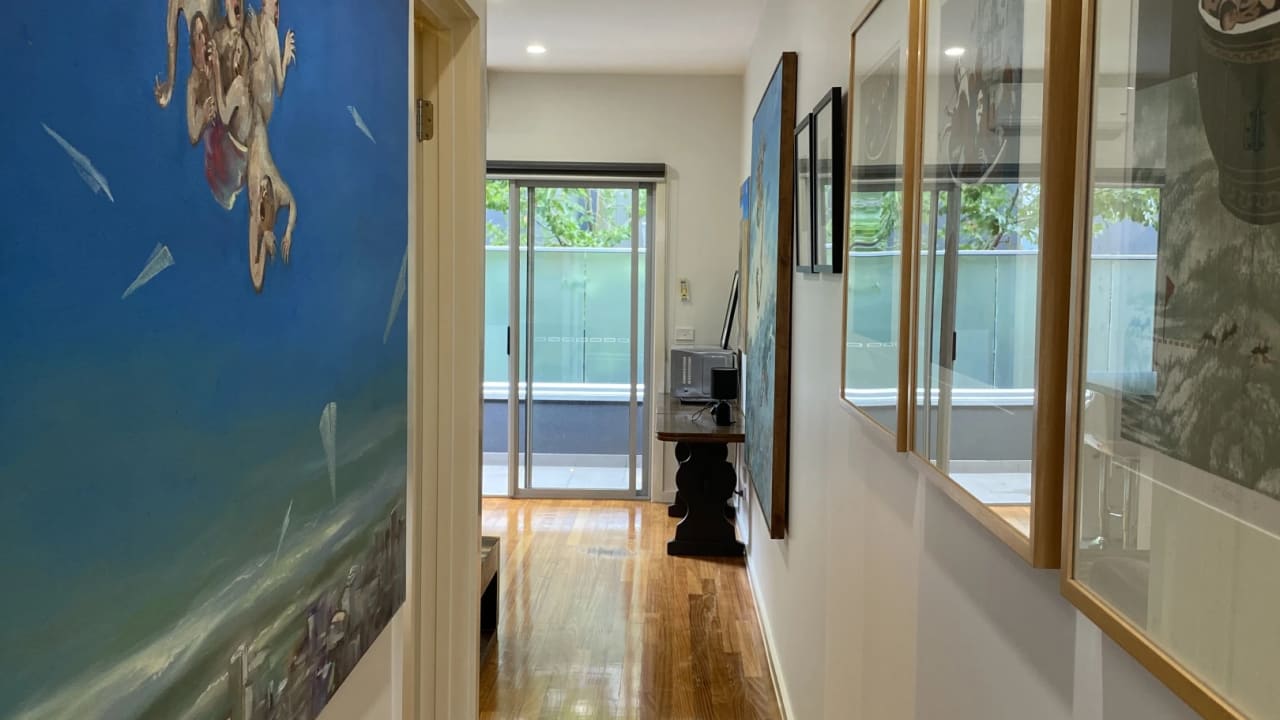 Furnished room in a flatshare