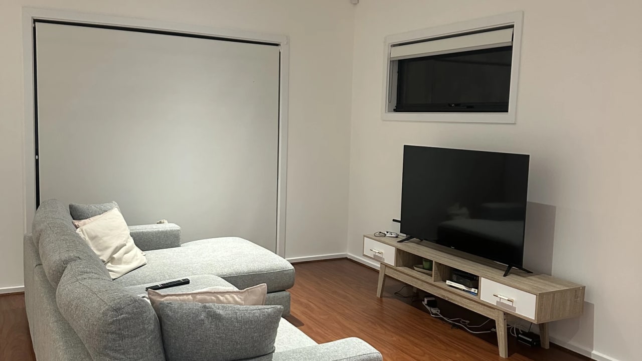 Unfurnished room in a share house