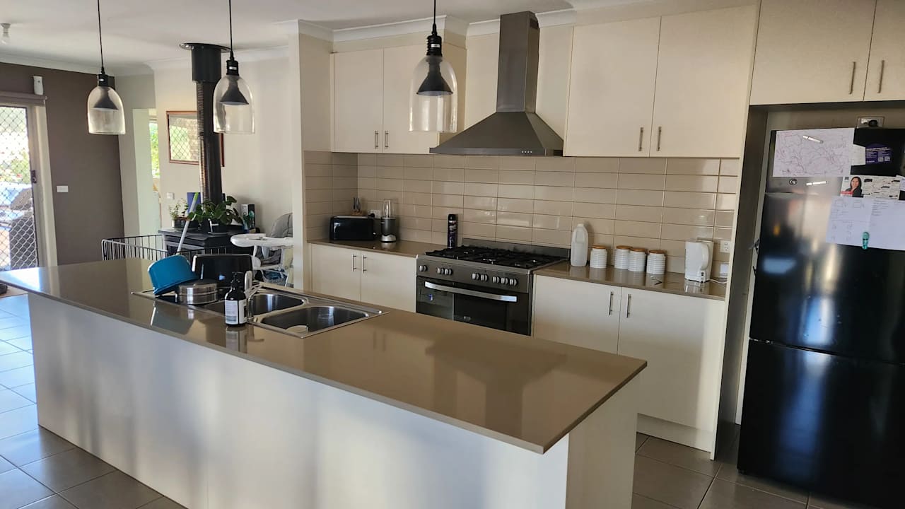 Room in a share house