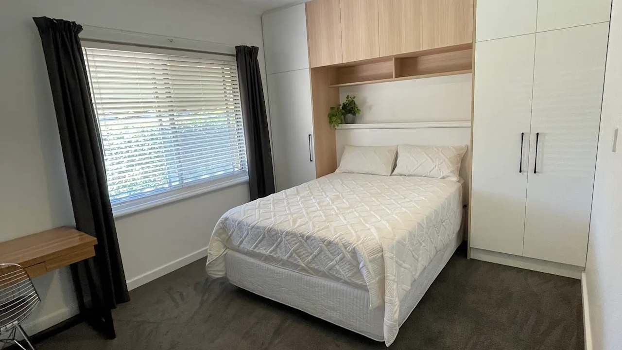 Furnished room in a share house