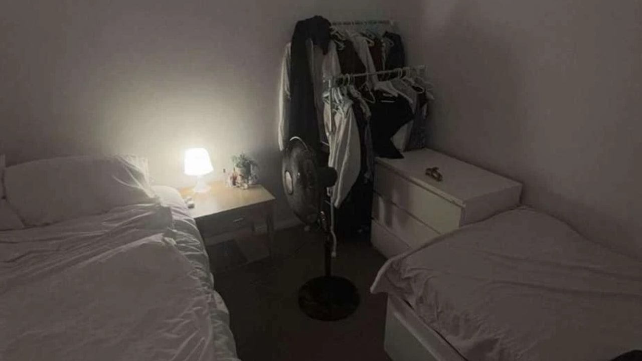 Furnished room in a flatshare