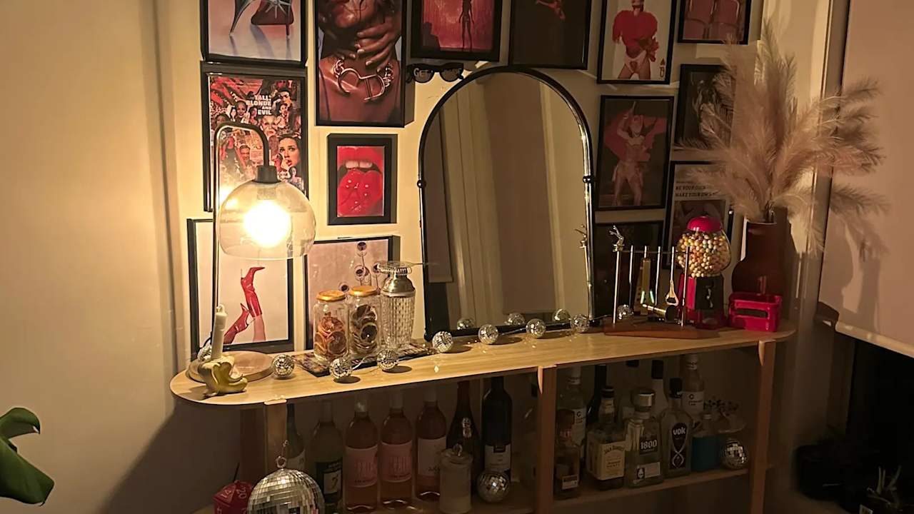 Unfurnished room in a share house