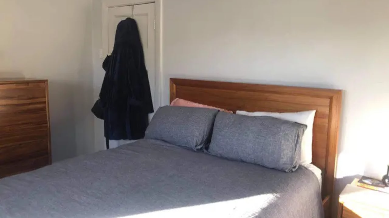 Unfurnished room in a share house